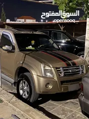 4 اسوزو ديماكس فحص كامل ماتور ممتاز  لوقير شغال ميه ميه غرفه نضيفه زجاج كهرباء +مرايا كهربائيه
