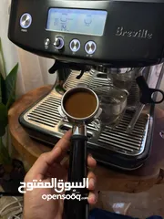  4 للبيع مكينة صنع القهوة ( The Barista bro بلون مميز واستخدام اقل من سنة )