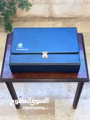  18 شنط سفر وحقائب قديمة ونادرة.