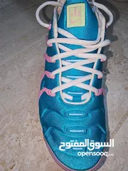  7 Original Nike shoes ‏