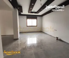  2 شقة مميزة للبيع في عين منجد شارع حنا نقارة – قرب مدرسة بال إنترناشونال