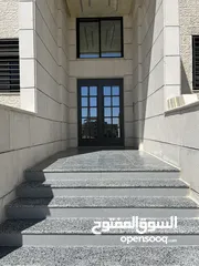  7 شقة ارضية/ 170م/ شفا بدران/ ترس امامي/ ترس خلفي/ موقف سيارة مستقل/ صرف صحي واصل
