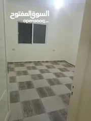  4 شقه للايجار في ايدون