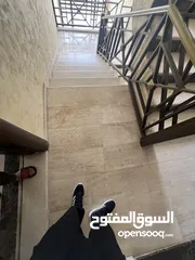  7 شقة فارغة للايجار 4نوم منطقة مميزه قرب المعمدانية 7000 سعر