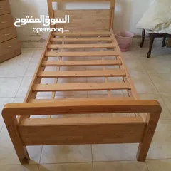  5 سرير عدد 2 مستعمل حشب زان بحالة جيدة جدا مع فرشات للبيع