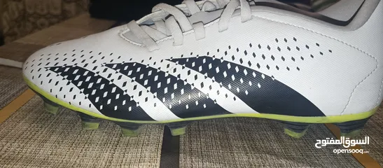  2 حذاء كرة قدم ( Adidas Predator ) اصابع من اديداس اصلا