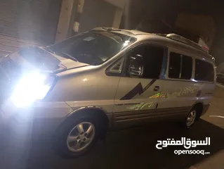  1 هيونداي ستاريكس 2006