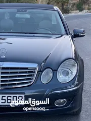  26 مرسيدس 2009 E200 بانوراما   استخدام شخصي  فل كامل وفحص كامل   وعداد قليل ((100 الف كم فقط
