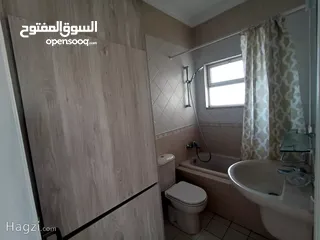  9 شقة غير مفروشة للإيجار 200م2 ( Property 17688 ) سنوي فقط