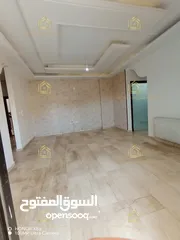  19 شقة ثالث مع روف منفصل في منطقة خلدا