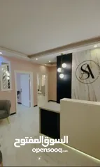  2 صالون نسائي للبيع موقع مميز  شارع ابو راشد بجانب مطعم ابو رياض بحاله ممتازه غير مستهلك