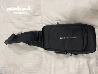  1 حقيبه سفر صغيره