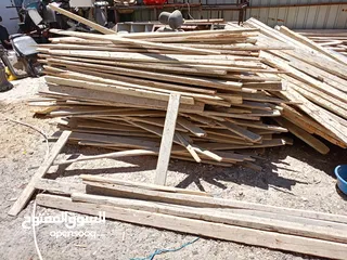  2 مواد بناء خشب طوبار لوحات و قرط و طبش مستعمل  للبيع بالمتر