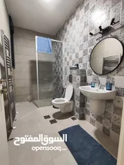  10 شقة مع حديققققة فخمه جديده مفروشة للإيجار في عين منجد