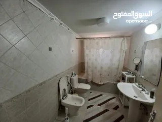  11 شقة غير مفروشة للإيجار 400م2 ( Property 16683 )-174848012