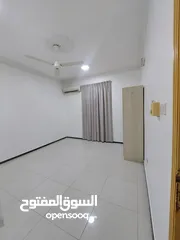  4 غرفة مفردة للموظفات بالقرب من مستشفى السلطاني.
