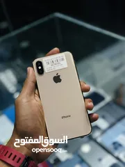  1 iPhone xs 256gb gold color excellent condition