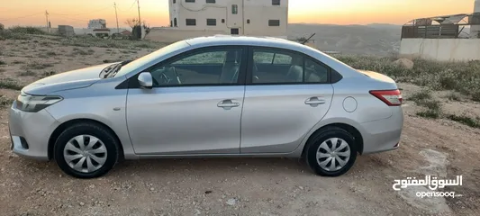  10 TOYOTA YARIS 2017 1.5 cc