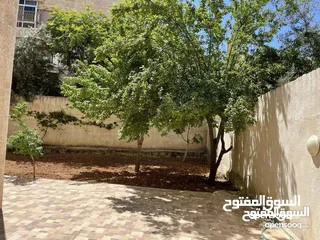  4 شقة مفروشة ارضي مع حديقة مميزة اعلان رقم (B93)