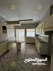  15 سيمي فيلا نظام دوبلكس اعلان رقم (V191)