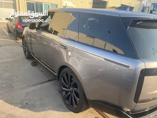  8 Range Rover Vogue SV 2023