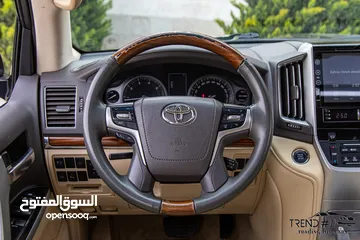  11 Toyota Land Cruiser VX-E 2016   السيارة وارد و بحالة الوكالة