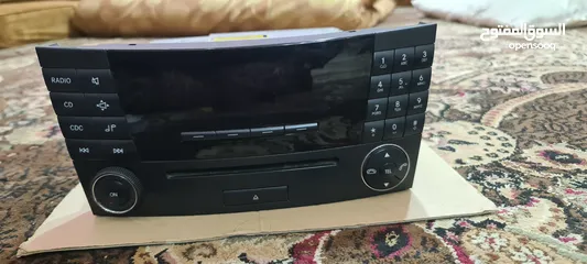  1 مسجل مرسيدس شبه جديد امكانيه البدل على سيستم كامل