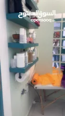  4 غرفة بمركز تجميل للايجار