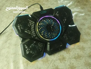  3 لوحه تبريد جهاز لاب توب خمس مراوح مع اضاءه اللون ار جي بي laptop coolingpad 5-fans RGB lighting
