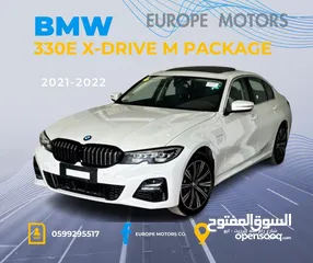  1 BMW 330e Xdrive M packed الحبة مميزة و بسعر مميز دفع رباعي للعجلات بكامل الاضافات