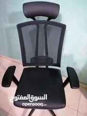  1 كرسي قيمنق للبيع