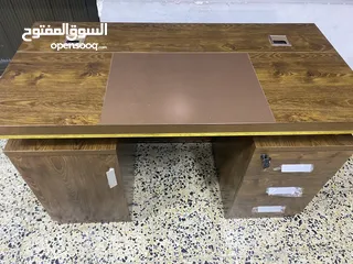  3 مكتب + كرسي للبيع