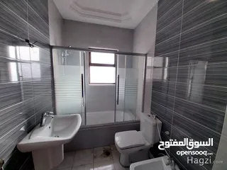  10 شقة طابق اول بمساحة 296 متر للبيع في الدوار السابع ( Property ID : 30298 )