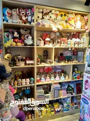  19 مكتبة مميزة للبيع مع البضاعة الدوار السابع
