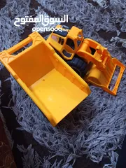  2 قلابات لنقل جميع انواع الرمل