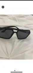  3 البيع نظارة شمسيه نوع برادا سوداء