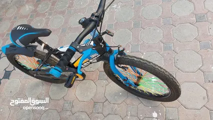  11 متوفر 2 دراجه أطفال شبه جديد استخدام مرات قليلة