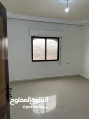  11 شقة فاخرة للبيع في اربد خلف مسجد المختار