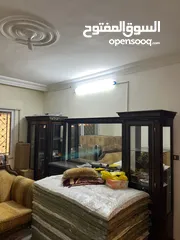  1 غرفه سفره واتنين طقم جلوس