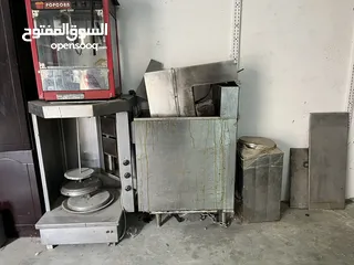  3 عده مطعم شاورما مستعمله بوضع ممتاز و سعر حرق