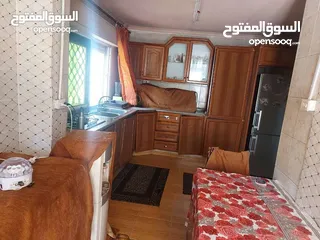  7 شقه للبيع للبيع جبل النزهه
