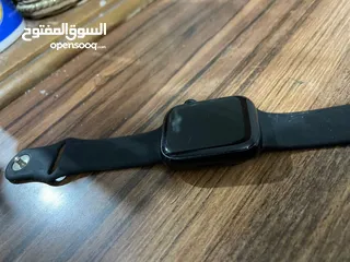  2 Apple watch series 7