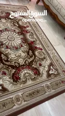  3 سجادة بحالة ممتاز للبيع من اجود أنواع السجاد الحجم وسط ألوانها جميلة مستخدمة استخدام بسيط