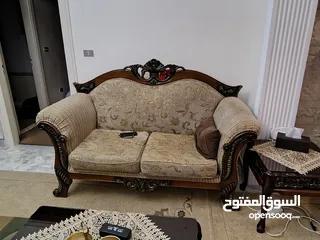 16 طقم زان 9 مقاعد وسجاد وبرادي للبيع