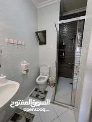  12 خلدا شقه ارضية مع تراس مفروشة 3 نوم للإيجار سنوي