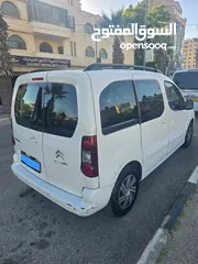  3 citroen berlingo سيارة مرتبة و نظيفة