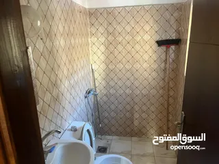  4 استديو مفروش للايجار عين منجد