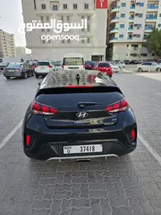  2 Hyundai Veloster 2020