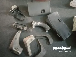 9 كشافات سوناتا2013 واضويه ميتسوبيشي 98 وكيا2 كشافات وقطع للبيع