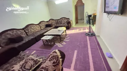  25 شقة مفروشة للايجار اسبوعي شهري بالحي الجنوبي قرب مسجد علياء التل